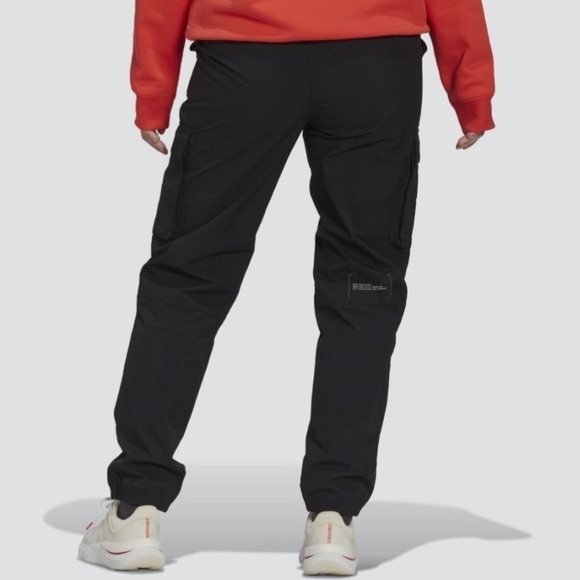 NWT Adidas Women’s Belted Waist Cargo Pants in Black - Picture 5 of 10